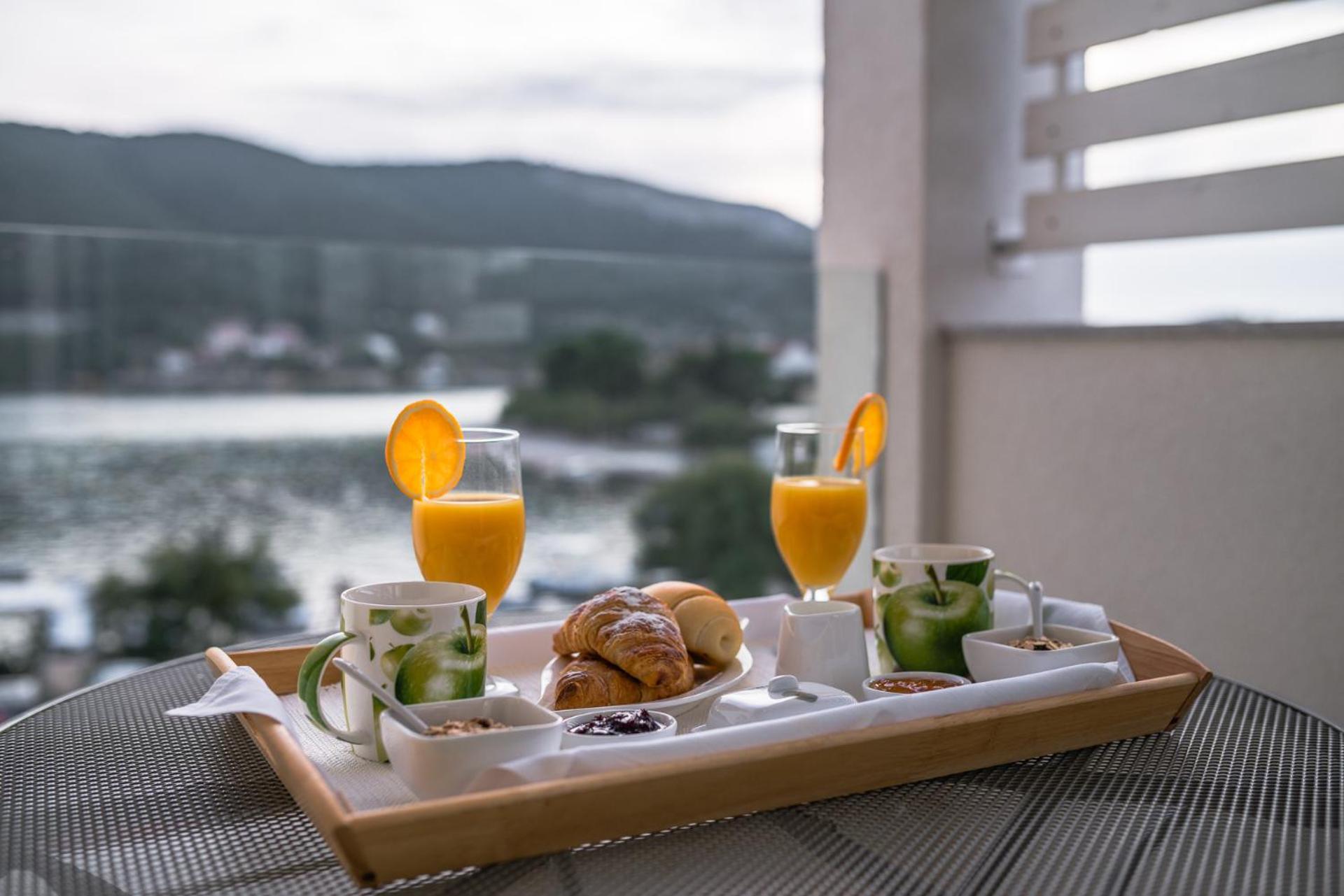 Apartments Holidays Roko Grebaštica 외부 사진