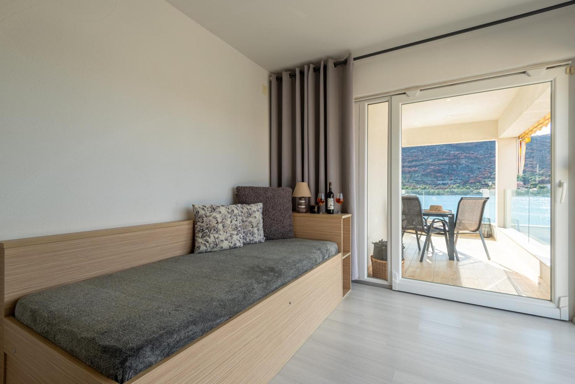 Apartments Holidays Roko Grebaštica 객실 사진