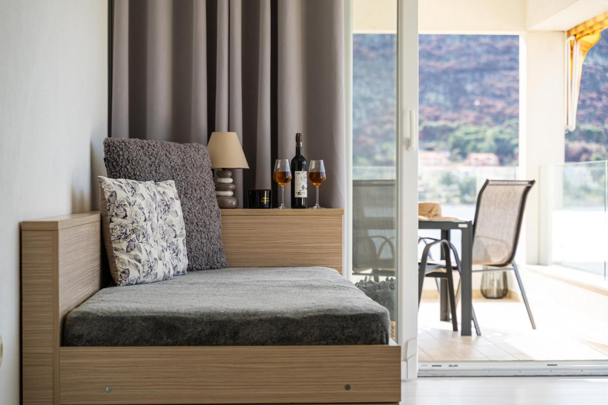 Apartments Holidays Roko Grebaštica 객실 사진