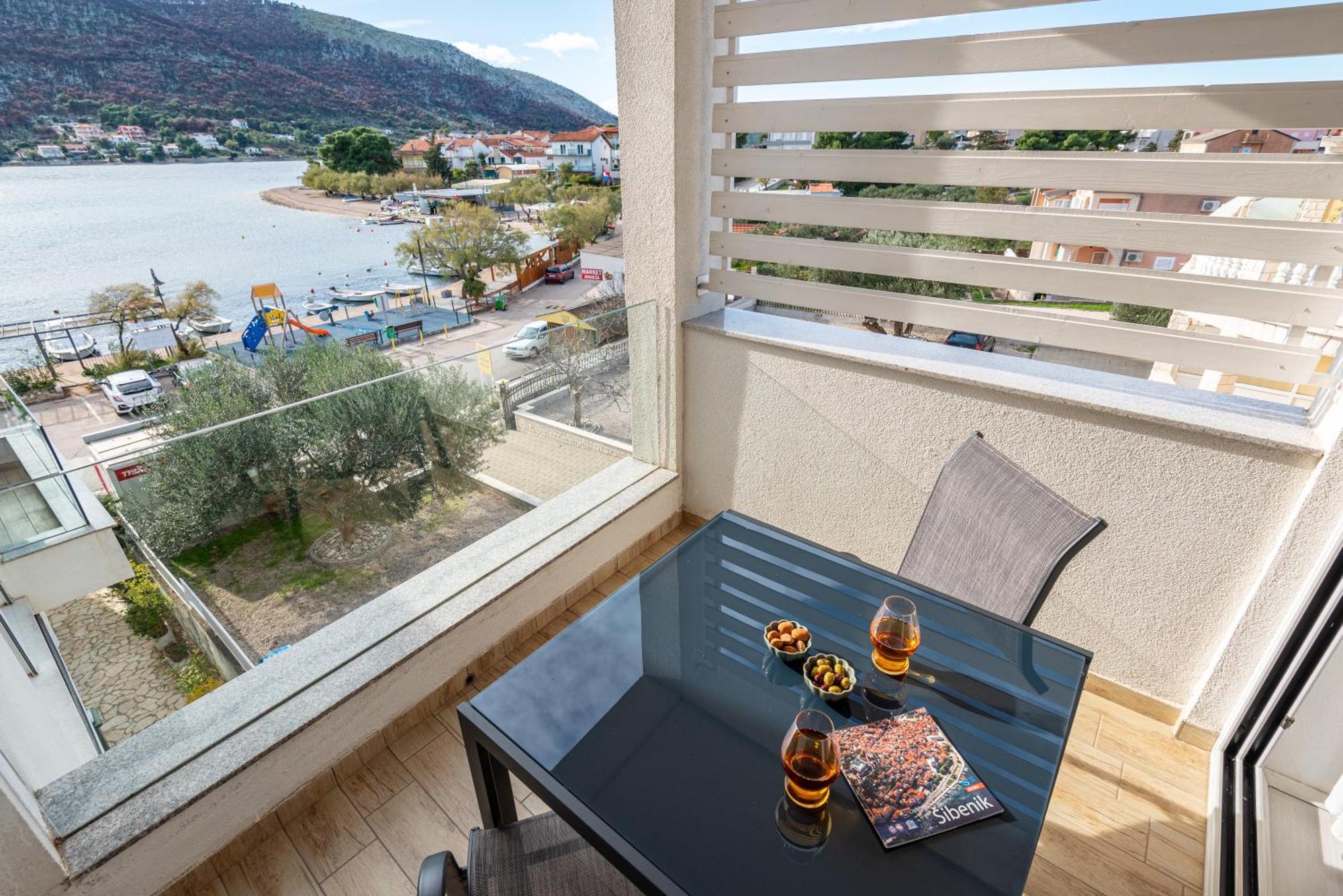 Apartments Holidays Roko Grebaštica 객실 사진