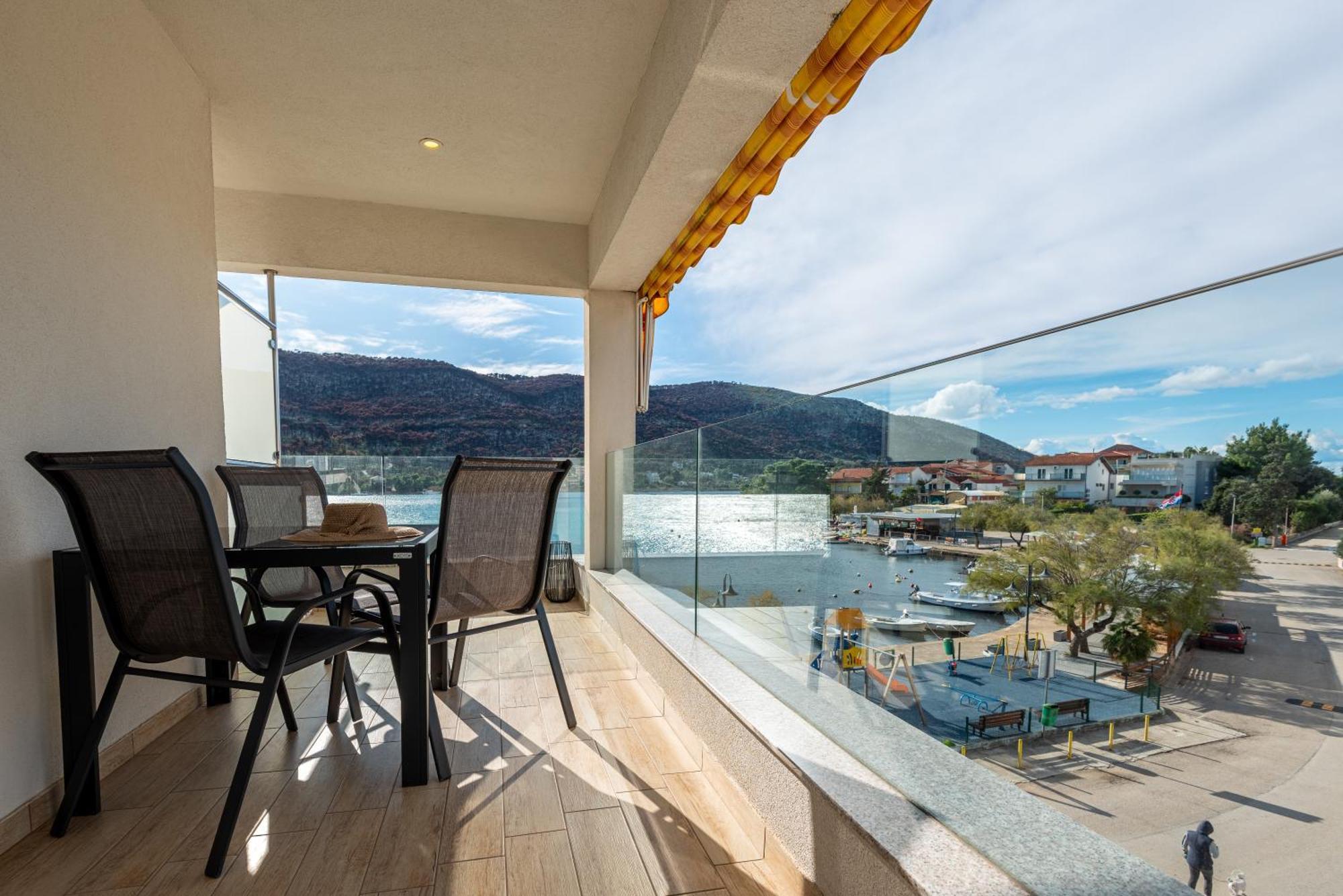 Apartments Holidays Roko Grebaštica 객실 사진